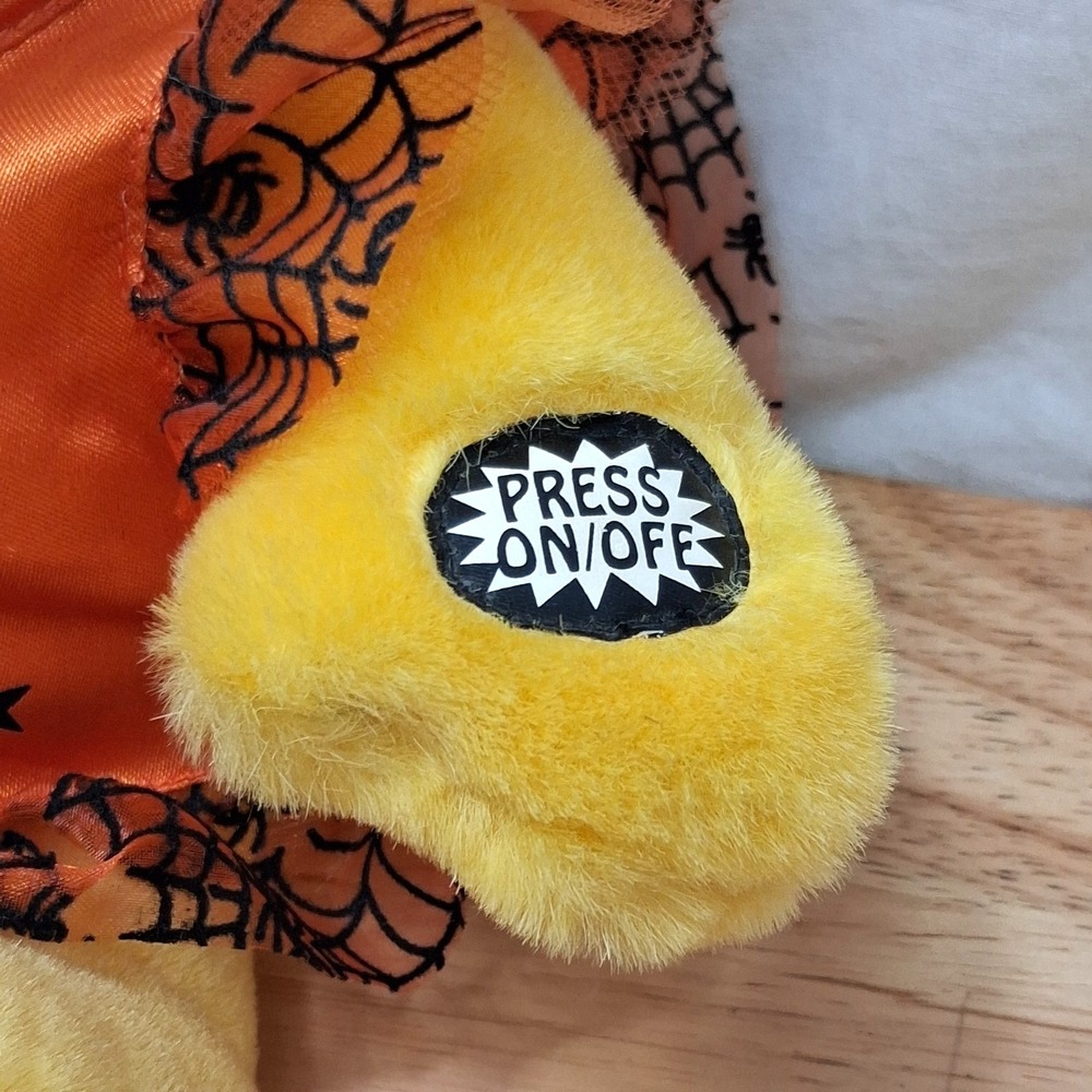 Tickle Wiggle Laughing Electric Smile Face Doll Halloween Decor Pumpkin Costume - Picture 5 of 11